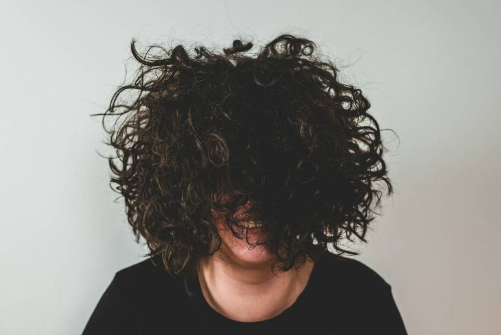 Hair Detangling Solution: 7 Proven Ways to Avoid Painful Brushing Mistakes